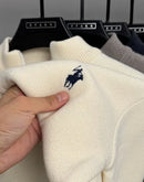 Pulôver Masculino de Inverno com Zíper Frontal — Malha Espessa, Bordado Fino e Acabamento Premium