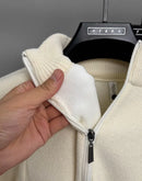 Pulôver Masculino de Inverno com Zíper Frontal — Malha Espessa, Bordado Fino e Acabamento Premium