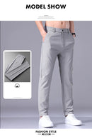 Calça Masculina Slim Fit em Seda Gelada — Ultra Leve, Secagem Rápida e Corte Reto para Verão