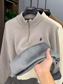 Pulôver Masculino de Inverno com Zíper Frontal — Malha Espessa, Bordado Fino e Acabamento Premium