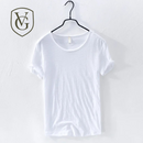 Camiseta Masculina Slim Fit em Algodão Puro — Edição Monocromática com Acabamento Raw Edge e Linha Essencial