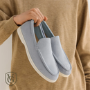 Mocassim Masculino em Camurça – Elegância Clássica e Conforto Atemporal