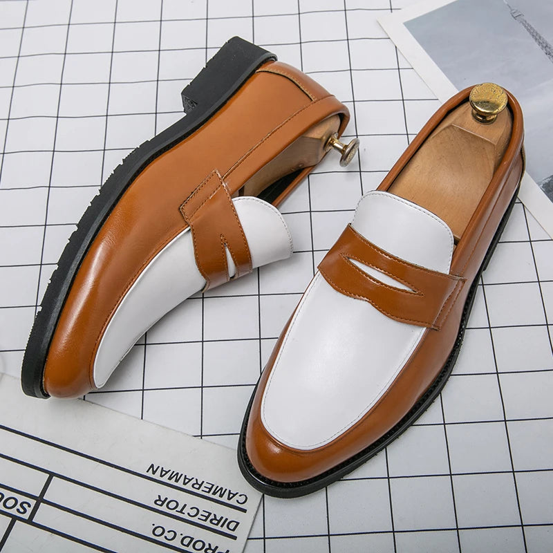 Mocassim Masculino em Couro | Bicolor Preto e Branco | Estilo Clássico com Solado Robusto e Acabamento Premium