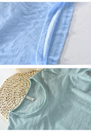 Camiseta Masculina Slim Fit em Algodão Puro — Edição Monocromática com Acabamento Raw Edge e Linha Essencial