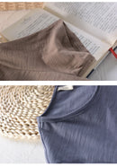 Camiseta Masculina Slim Fit em Algodão Puro — Edição Monocromática com Acabamento Raw Edge e Linha Essencial